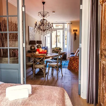 Appartement Livia's Hideaway Elegant Amsterdam
