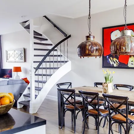 Livia's Hideaway Elegant Amsterdam