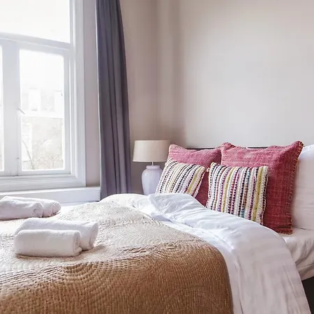 Livia's Hideaway Elegant