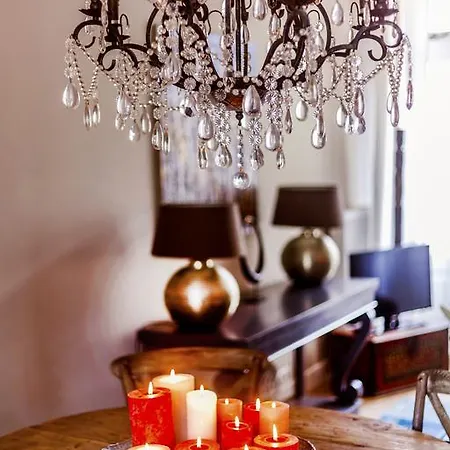 Livia's Hideaway Elegant