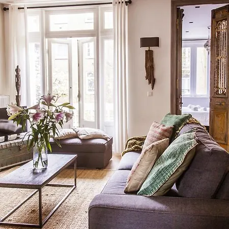 Livia's Hideaway Elegant Amsterdam